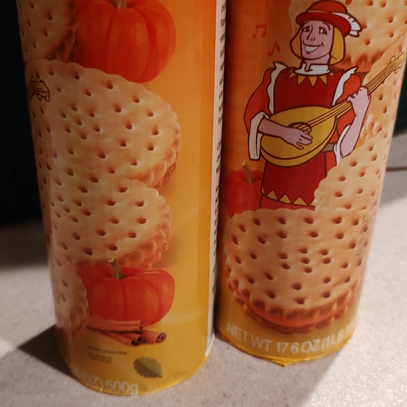 Two PACKAGES: scrumptiousness of Hellema Fourre pumpkin sandwich biscuits sealed - Picture 6 of 8